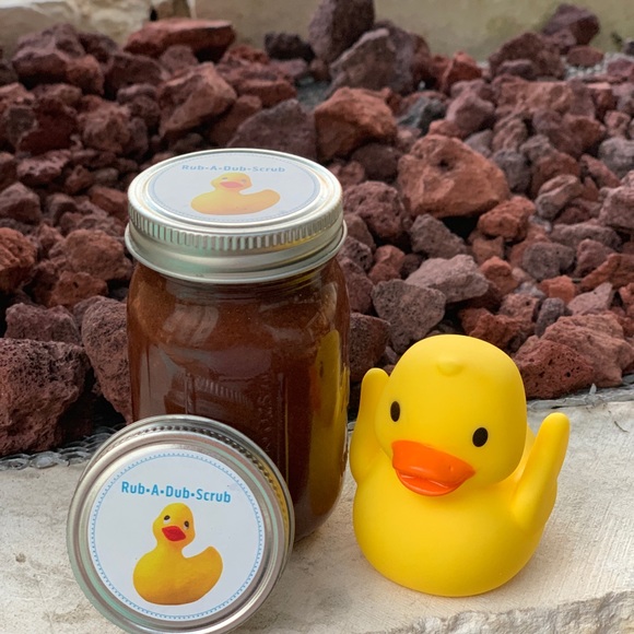 Rub A Dub Scrub - Picture 3 of 4